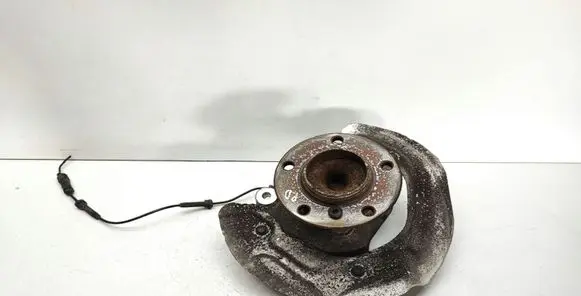 BMW 1 F20 F21 Front wheel hub spindle knuckle 6792235