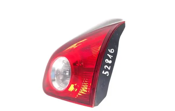 Tailgate rear/tail lights