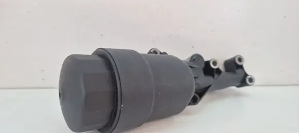 Mercedes-Benz E W212 Oil filter cover A6511801310 70321178