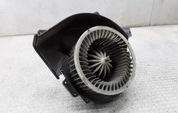 Volkswagen Polo Heater fan/blower 6Q1820015E