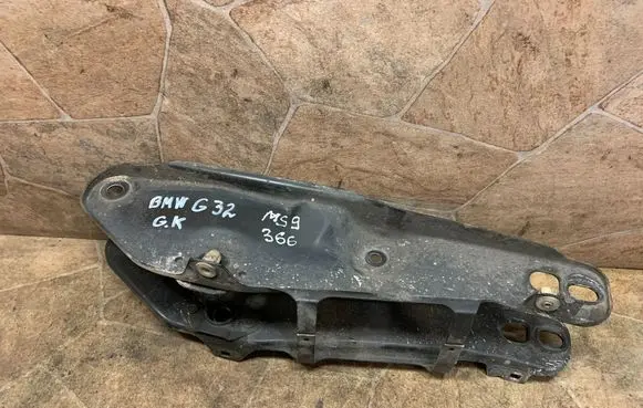 BMW 6 G32 Gran Turismo Rear upper control arm/wishbone 6861131