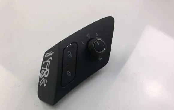 Volkswagen Golf VII Other switches/knobs/shifts 5G0959565Q