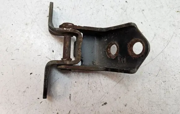 Mazda 2 Front door lower hinge 