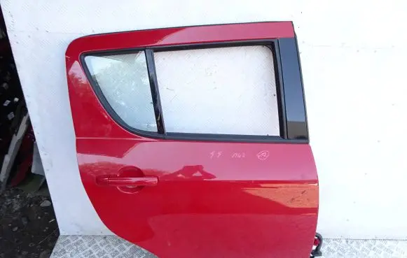 Suzuki Swift II Rear door