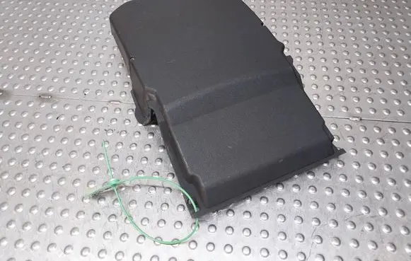 Ford Focus Battery box tray cover/lid 7M5110A659AB S26380436