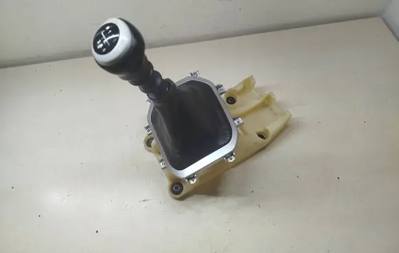 KIA Sorento Gear shifter/selector 437002P920