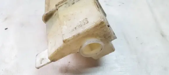 Mazda 323 Coolant expansion tank/reservoir 823021096 823021-096