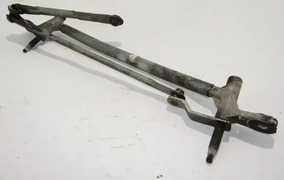 Fiat 500L Front wiper linkage 