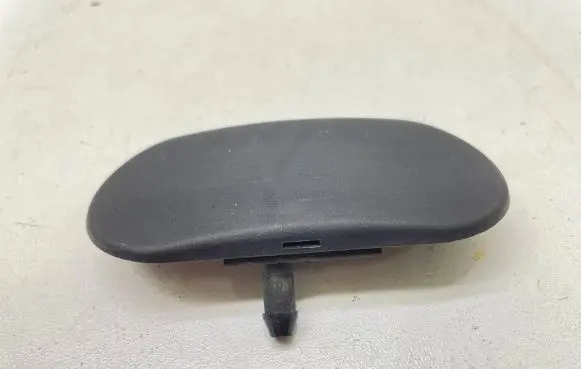 Windshield washer spray nozzle
