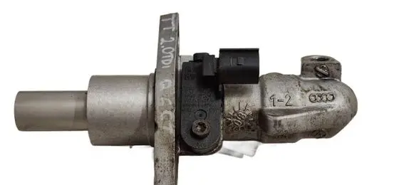 Audi TT TTS Mk2 Master brake cylinder 8J2611021C
