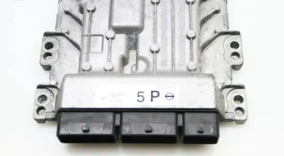 Nissan Navara D23 Engine control unit/module 237105JK7B