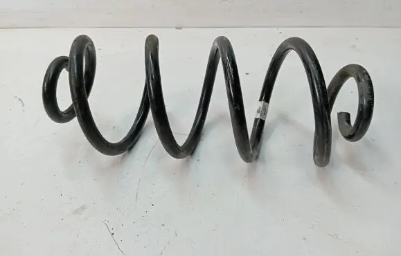 Porsche Macan (95B) Rear coil spring 95B511121