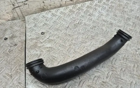 Volvo V60 Intercooler hose/pipe 31293676
