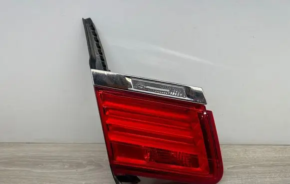 BMW 7 F01 F02 F03 F04 Tailgate rear/tail lights 7182205