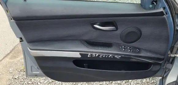 BMW 3 E90 E91 Front door card panel trim