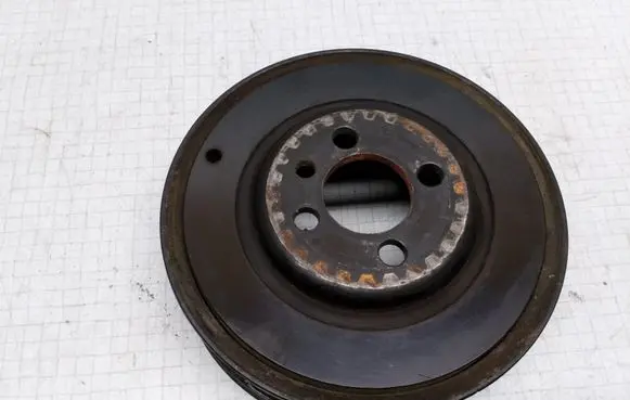 Audi A6 S6 C4 4A Crankshaft pulley 058105251E