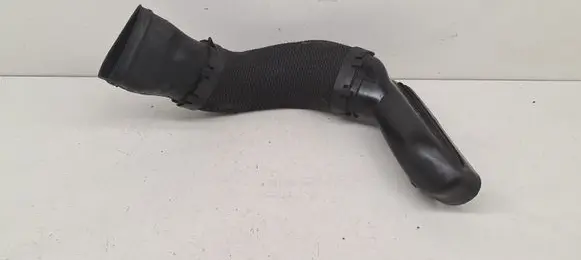 Mercedes-Benz C W204 Air intake duct part A6420945597