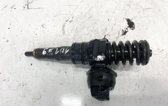 Fuel injector