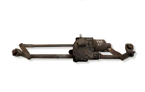 Volkswagen Golf VI Front wiper linkage and motor 5K1955119 5K1955023
