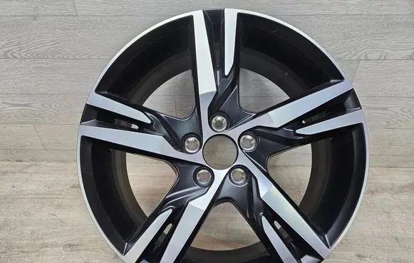Volvo XC40 R18 alloy rim 31445812