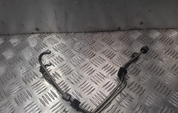 Peugeot Partner Fuel injector supply line/pipe 