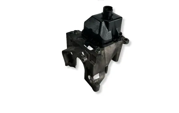 Jaguar XJ X351 Oil breather separator 9X2Q6C714DA
