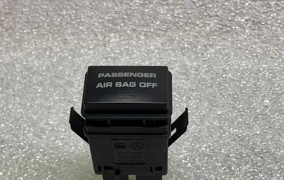 Porsche Cayenne (9PA) Passenger airbag on/off switch 7L6919211B