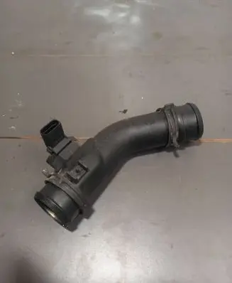 Intercooler hose/pipe