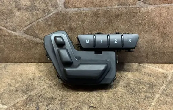 Mercedes-Benz CLS C218 X218 Seat control switch A2128700458