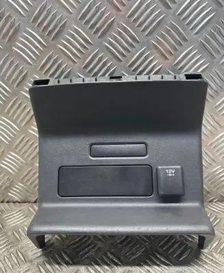 Land Rover Range Rover Velar Other center console (tunnel) element J8A2044E19A