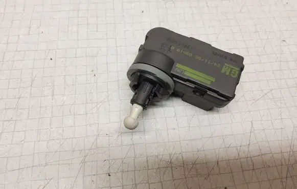 Opel Corsa D Headlight level adjustment motor 