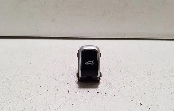 Audi Q5 SQ5 Tailgate opening switch 8K0959831B