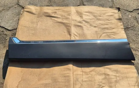 Honda CR-V Front door trim (molding) 75332TLAA020