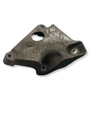 BMW X1 E84 Engine mounting bracket 6777061 13807410