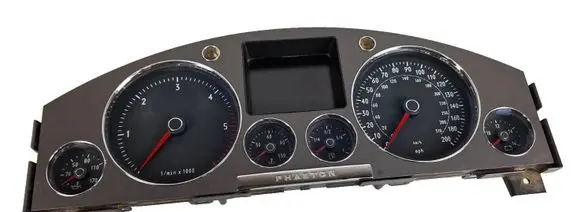 Volkswagen Phaeton Speedometer (instrument cluster) 3D0920982H