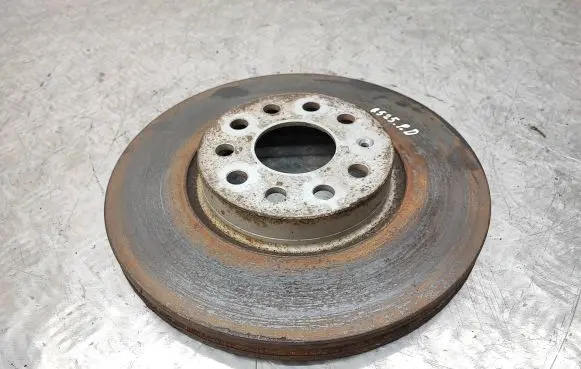 Volkswagen PASSAT B7 Front brake disc