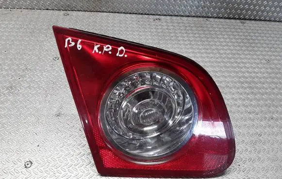 Volkswagen PASSAT B6 Tailgate rear/tail lights 3C5945093