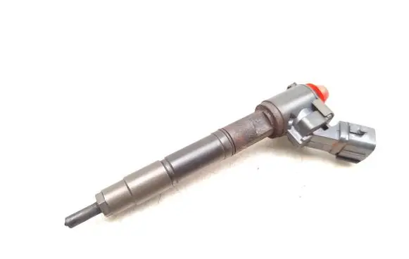 Volvo V40 Fuel injector VEA13-2370010-CAA VEA132370010CAA