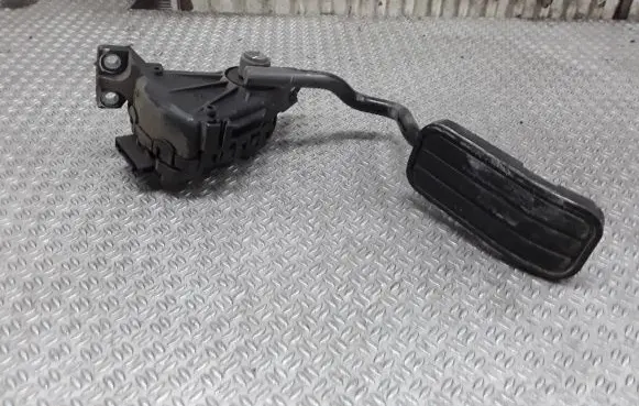 Volkswagen Sharan Accelerator throttle pedal 7M3721603D