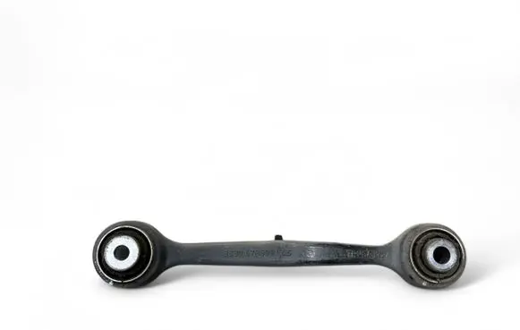 Rear control arm