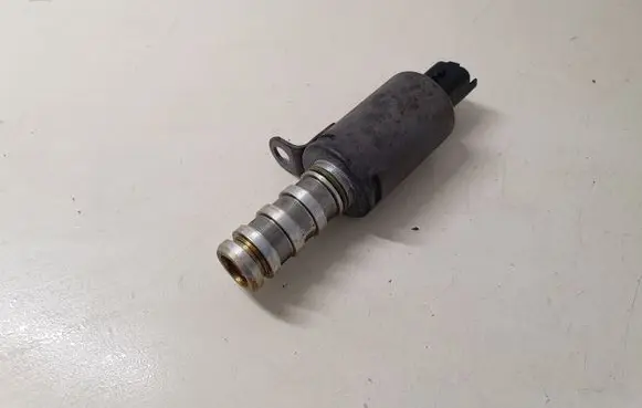 Mini Cooper Countryman R60 Camshaft vanos timing valve 8610388