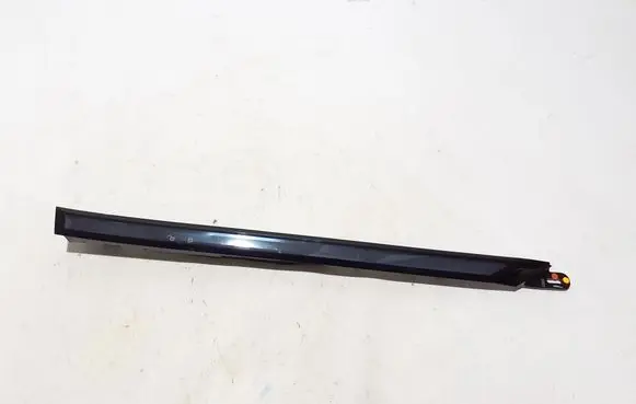 BMW i5 G60 Front door trim bar 5B3CF61