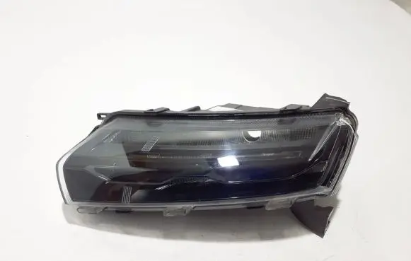 Dacia Spring Headlight/headlamp 266052417R