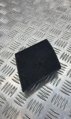 Side speaker trim/cover