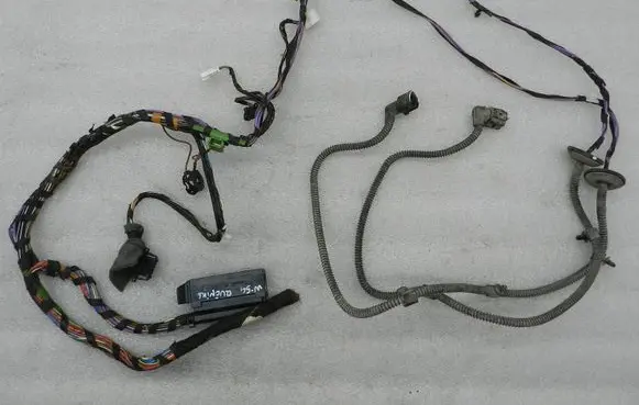 Volkswagen Tiguan Handbrake wiring loom/harness 5N0971051 3C0973763B