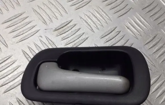 Honda HR-V Rear door interior handle S4NL2