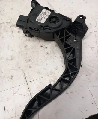 Audi A4 S4 B8 8K Accelerator throttle pedal 8K1721523 24062008 6PV00950500