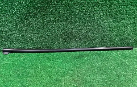 Seat Ibiza IV (6J,6P) Rear door glass trim molding 6J4839477