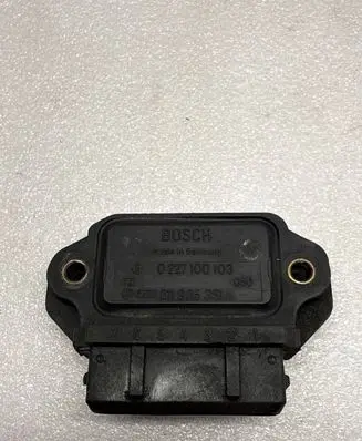 Volkswagen Golf II Ignition amplifier control unit 211905351A 0227100103