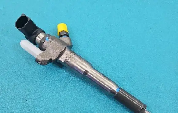 Renault Master III Fuel injector 166000372R IMPRK1576224